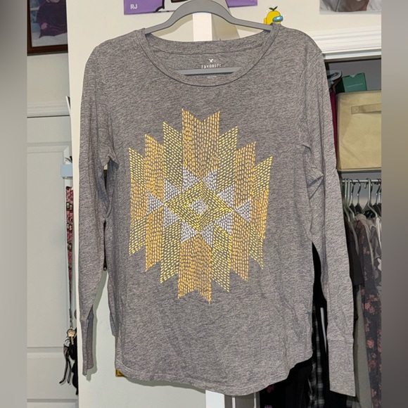 American Eagle oversized long sleeve tee - Picture 1 of 3